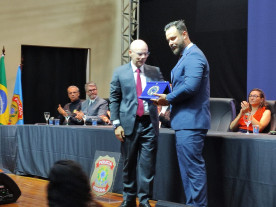 Novo delegado da Polícia Federal toma posse na fronteira de MS