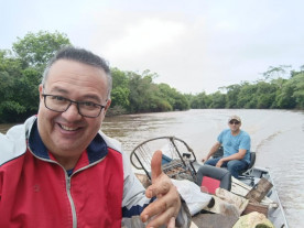 Grupo de pescadores promove limpeza do Rio Dourados