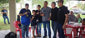 Grupo de pescadores promove limpeza do Rio Dourados