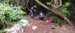 Homem é encontrado com facadas no pescoço no meio do mato entre Estrela Porã e Parque do Lago