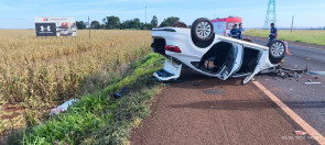 VÍDEO: Após capotamento na BR-463, uma pessoa morre e 3 são levadas para o hospital