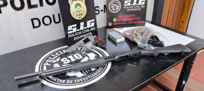 Durante investigação de homicídio, SIG apreende armas em casa de PM aposentado em Ponta Porã