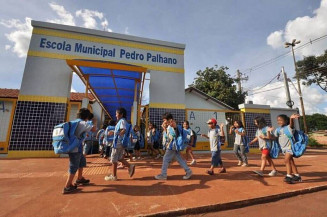Dourados conta com 45 escolas municipais e 38 Ceims, além de instituições conveniadas (Foto: A. Frota)