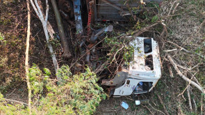 Homem morre em acidente entre carreta e carro na BR-267
