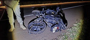 Acidente envolvendo carro e moto mata mulher entre Vila Vargas e São Pedro