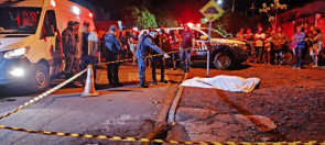 Motociclista é assassinado a tiros próximo à casa da mãe