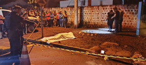 Motociclista é assassinado a tiros próximo à casa da mãe