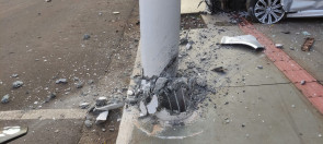 Motorista perde controle e invade escritório na Marcelino Pires