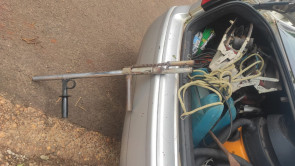 SIG prende 2 envolvidos em roubo a supermercado no Jardim Água Boa; 1 ainda está foragido