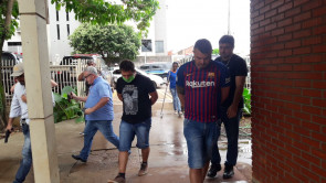 SIG prende 2 envolvidos em roubo a supermercado no Jardim Água Boa; 1 ainda está foragido