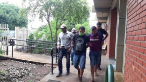 SIG prende 2 envolvidos em roubo a supermercado no Jardim Água Boa; 1 ainda está foragido