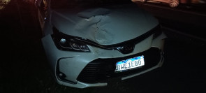 Mulher morre e filha fica ferida após acidente entre moto e carro em Glória de Dourados