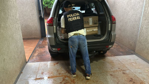 PF cumpre mandado em imóvel usado para armazenar produtos ilícitos