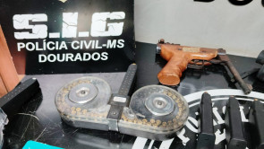 Polícia apreende arsenal em casa de pecuarista acusado de mandar matar idoso