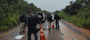 Homem é encontrado morto com tiros na cabeça na zona rural de Rio Brilhante