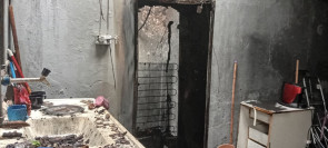 Bombeiros controlam incêndio em depósito de loja no centro de Dourados