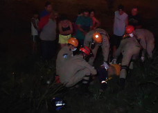 Acidente foi na noite de ontem (8); Foto: Adilson Domingos