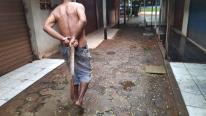 Exclusivo: Preso homem que tentou matar morador de rua com pauladas na casa em frente à Havan