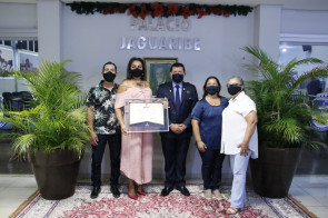 Câmara Municipal realiza entrega de homenagens a personalidades