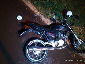 Motociclista morre depois de bater em carreta parada no Terra Roxa