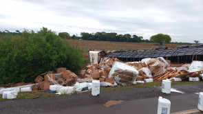 Batida entre carro e carreta mata uma pessoa entre Douradina e Rio Brilhante