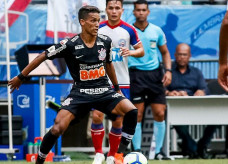 Pedrinho, que completou 100 jogos pelo Corinthians, abriu o placar do jogo (Foto: Rodrigo Gazzanel/Agencia Corinthians)