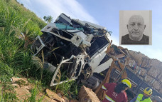 Motorista passa mal, perde o controle do caminhão e colide em árvore na BR-163