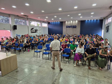 Professores de Apoio Pedagógico Educacional recebem formação antes das voltas às aulas