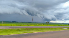 Com alerta de chuvas intensas, domingo será quente com máxima de 36ºC