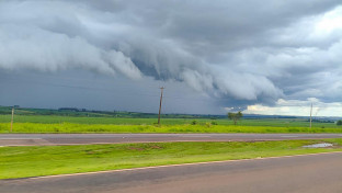 Com alerta de chuvas intensas, domingo será quente com máxima de 36ºC