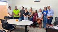 Pais de alunos das escolas indígenas recebem orientação sobre Educação Especial