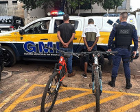 Homem detido por furtar ar-condicionado é flagrado com bicicletas furtadas