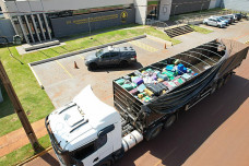 Ação conjunta apreende 11 mil quilos de drogas e 3 pessoas são presas