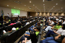 Prefeitura incentiva projeto que educa e combate a violência contra as mulheres