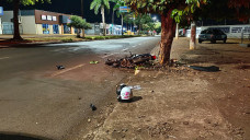 Motociclista morre após bater contra árvore na Avenida Marcelino Pires