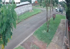 VÍDEO: Acidente entre moto e caminhonete mata jovem grávida na fronteira de MS