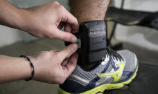 Agressores de mulheres usarão tornozeleira de imediato, aprova Senado