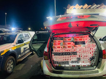 Polícia fecha entreposto e apreende 3,4 mil pacotes de cigarros em Vila Vargas