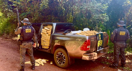 Caminhone furtada é apreendida com 2 toneladas de maconha em Itahum