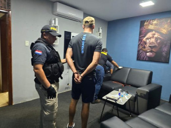 Polícia paraguaia prende brasileiro suspeito de manter laboratório de drogas na fronteira