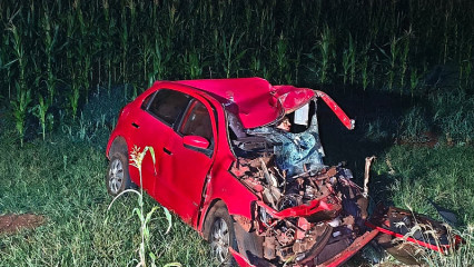 Acidente envolvendo carreta canavieira e carro mata homem entre Dourados e Deodápolis