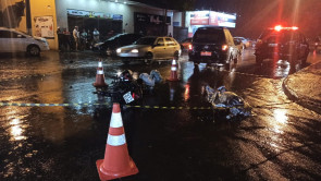 Colisão entre moto e carro mata mulher em Dourados