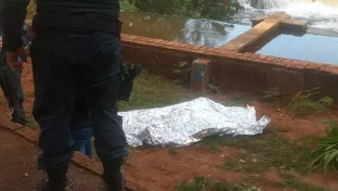 Adolescente de 15 anos bate a cabeça ao saltar em rio e morre afogado