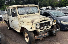 Novo leilão do Detran traz Toyota Bandeirante e mais 180 veículos