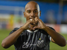 Com trinca de Alex Choco, Operário goleia Primavera e segue na briga por classificação