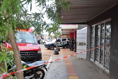Criminoso é executado por pistoleiros em barbearia da Capital