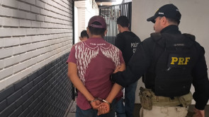 Trabalho conjunto prende 2 homens e apreende 1 tonelada de maconha em Dourados