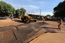 Dourados intensifica recuperação asfáltica e avança em 4 bairros