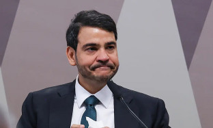 Senado rejeita indicação de "Bessias" para o Supremo Tribunal Federal