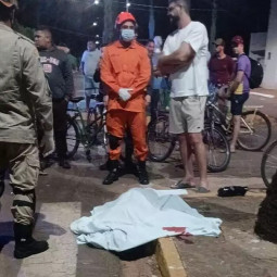 Ciclista paraguaio morre após ser atropelado e arremessado por carro